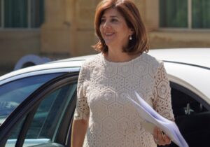 Holguin Kıbrıs sorununa ilişkin raporunu Guterres’e sundu