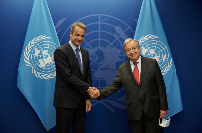 Mitsotakis ve Guterres Kıbrıs meselesini masaya yatırıyor