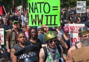 Washington’da savaş karşıtı örgütler NATO Zirvesi’ni protesto etti