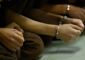 Filistinliler İsrail hapishanelerinde gördükleri eziyeti anlattı: Gözler, eller bağlı halde dayak