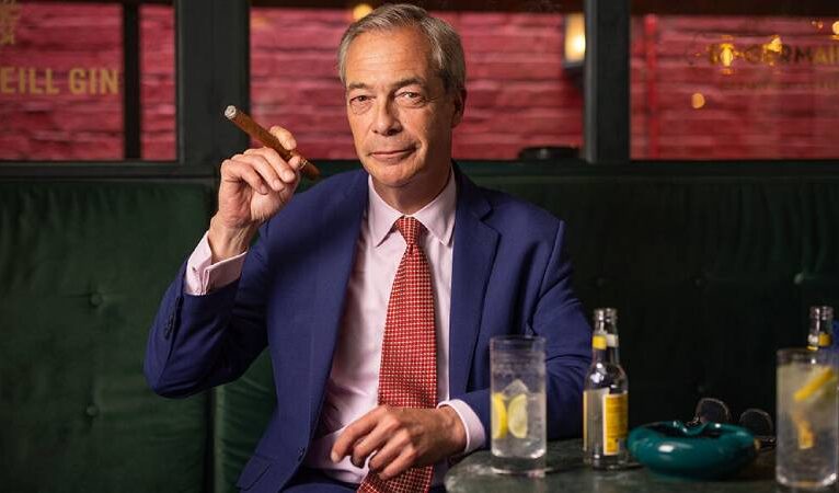 Sağcı Reform UK’nin lideri Nigel Farage, Britanya’nın en çok kazanan milletvekili oldu