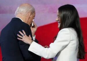 ABD Başkanı Biden, gözyaşları içinde Demokratlar’a veda etti