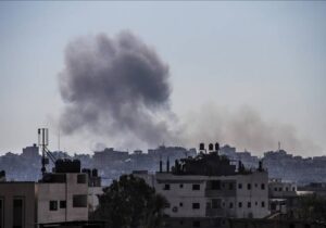 İsrail’in Gazze Şeridi’nin farklı bölgelerine düzenlediği saldırılarda 27 Filistinli hayatını kaybetti