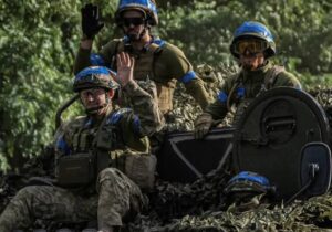 Kursk’ta esir düşen 115 Rus askeri ile 115 Ukrayna askeri takas edildi