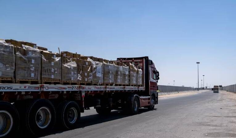 İsrail ordusu, Gazze’de insani yardım konvoyuna hava saldırısı düzenledi; en az 5 ölü