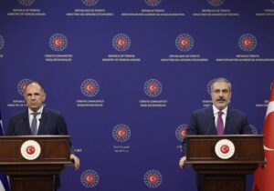 Brüksel’de Fidan-Gerapetritis görüşmesi