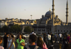 Türkiye, Temmuz ayında 7,3 milyon yabancı turistle rekor kırdı