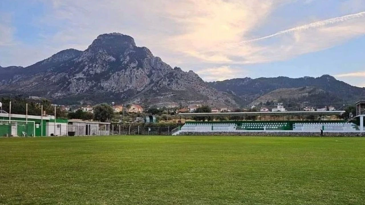 Karşıyaka stadına “Şampiyon Melekler” adı verildi