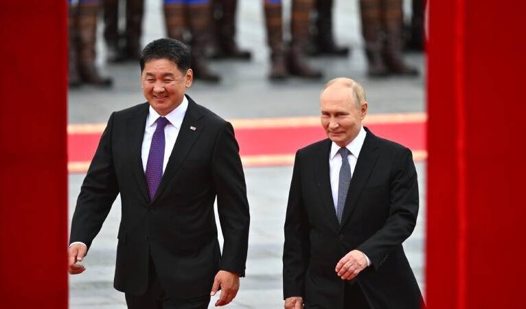 Putin: “Rus gazını Moğolistan üzerinden Çin’e taşıyacak boru hattının projelendirmesi bitti, devlet incelemesi yürütülüyor”