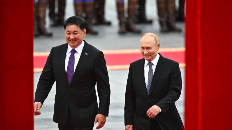Putin: “Rus gazını Moğolistan üzerinden Çin’e taşıyacak boru hattının projelendirmesi bitti, devlet incelemesi yürütülüyor”