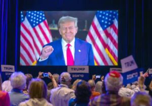 Trump, Yahudi kampanya bağışçılarına seslendi: “Harris kazanırsa terk edileceksiniz”