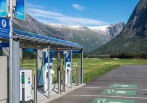 Norveç’te ilk kez elektrikli araç sayısı, benzinli araç sayısını geçti