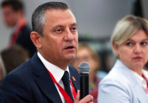 Türkiye’nin Kıbrıs Harekatına ‘işgal’ diyen Kiprianu’ya CHP’den tepki: “Hem Türklere hem Rumlara barış götürmek için yapıldı”