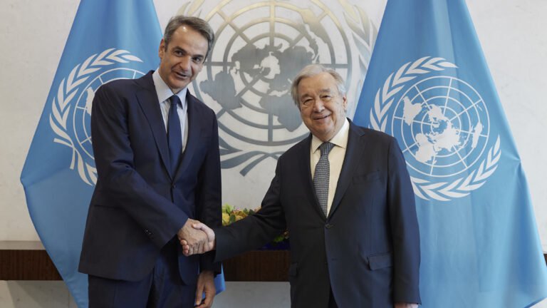 Mitsotakis ve Guterres, Kıbrıs Sorununu masaya yatırdı