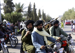 Taliban, erkeklere kot pantolon giymeyi ve Batılı görünmeyi yasakladı