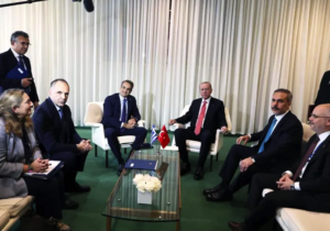 Reuters görüşmenin ‘arka planını’ yazdı: “Erdoğan Mitsotakis’in Kıbrıs ile ilgili açıklamalarına itiraz etmedi”