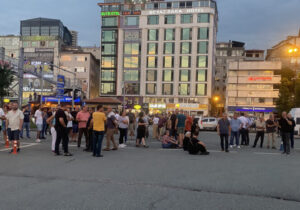 Türkiye I Ağaç kesimini engellemek isteyenlere ateş açıldı, 1 ölü; halk sokağa çıktı