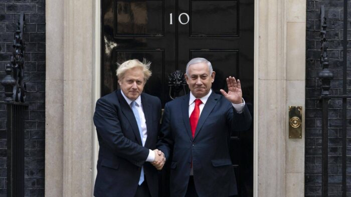 Boris Johnson’dan Netanyahu itirafı: “Ziyaretinden sonra banyoda casus dinleme cihazı bulundu”