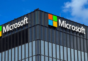 Microsoft, Gazze’de hayatını kaybedenler için sessiz protesto düzenleyen iki çalışanını işten çıkardı