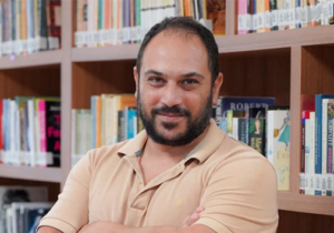 Doç. Dr. Emrah Öztürk’e 79. Yunus Nadi Ödülleri’nde büyük onur
