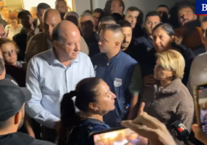 Sağlık Bakanı Hakan Dinçyürek’e hastane önünde ailelerden sert tepki