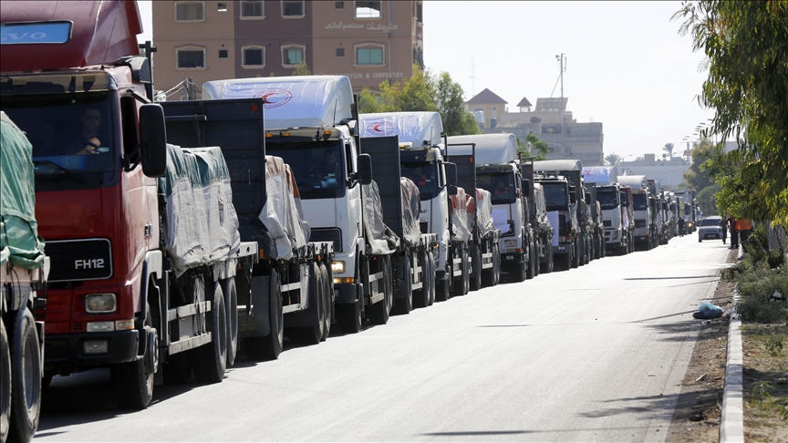 Kıbrıs’ın kuzeyinden Gazze’ye insani yardım taşıyan 2 tır gönderildi