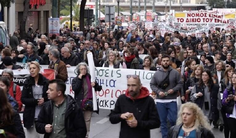 Yunanistan’da işçiler 24 saatlik genel greve gitti