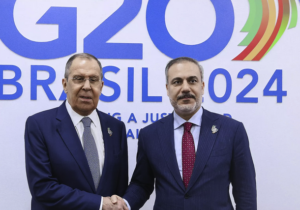 Lavrov: “Türk silahları Rus askerlerini öldürmek için kullanılıyor”