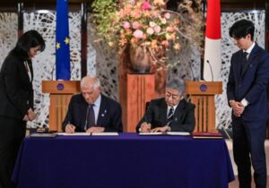 Japonya ve Avrupa Birliği, güvenlik ve savunma ortaklığı anlaşması imzaladı