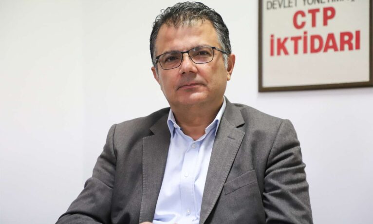 Akansoy: “Erken seçim istememelerinin arkasında hesaplar ve peşkeş yatıyor”