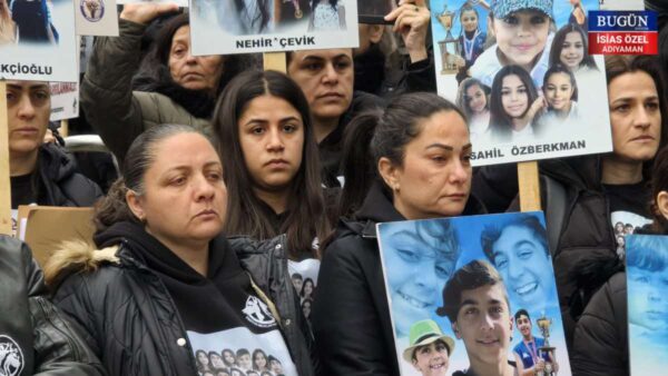 Yıkıntılar arasında adalet arayışı: Mahkemede ailelerin acı dolu tanıklıkları