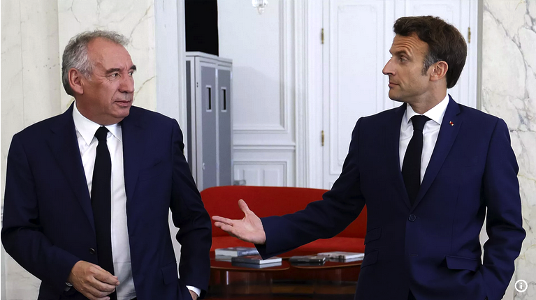 Macron, müttefiki ve merkez bloğun lideri François Bayrou’yu yeni Fransa Başbakanı olarak atadı