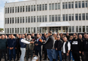 Sendikalardan Başbakanlık önünde eylem: “Geçim derdimiz var, sepet yenilenmeli”