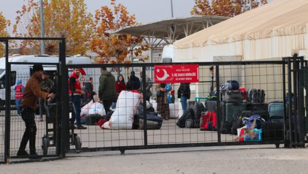 BM: Esad’ın devrilmesinin ardından 115 binden fazla Suriyeli ülkesine döndü