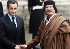 Fransa eski Cumhurbaşkanı Sarkozy, Kaddafi’den 50 milyon euro fon aldığı suçlamasıyla hakim karşısına çıkacak