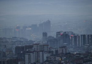 Avrupa’nın ise en yüksek hava kirliliğine sahip kenti: Kosova’nın başkenti Priştine’de hava kirliliği “sağlıksız” seviyesinde