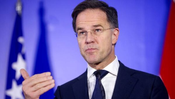 NATO Genel Sekreteri Mark Rutte, Rusya’nın artan saldırılarına karşı “savaş zamanı zihniyetine geçiş” çağrısında bulundu