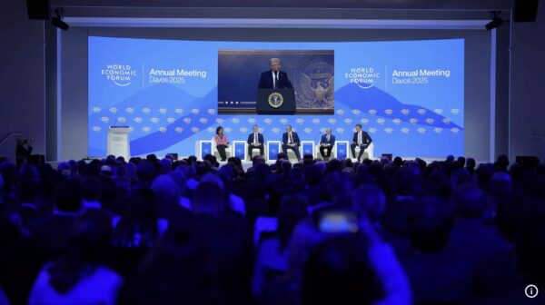 Trump Davos’ta: NATO’ya yüzde 5’lik savunma hedefi, Avrupa’ya gümrük vergisi uyarısı