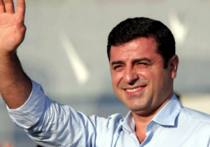 Demirtaş: “Somut adımların hızlıca atılması gerekiyor”
