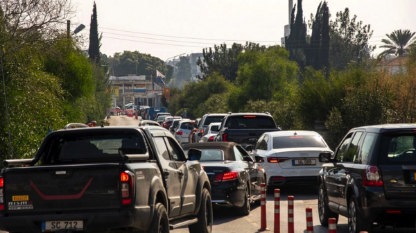 Kapılar için iki toplumlu büyük eylem!