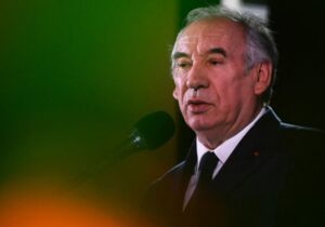 Fransa Başbakanı Bayrou’dan Trump uyarısı: “Bir şey yapmazsak ezileceğiz”