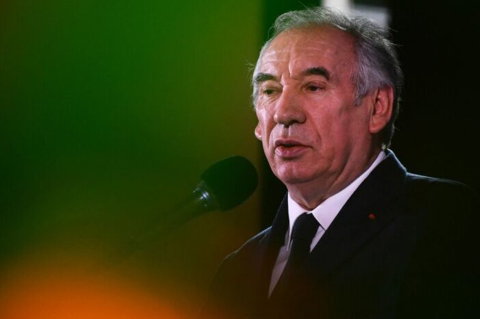 Fransa Başbakanı Bayrou’dan Trump uyarısı: “Bir şey yapmazsak ezileceğiz”