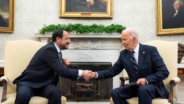 Biden duyurdu: Kıbrıs 3 Amerikan programına dahil edildi