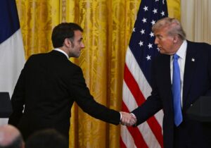 Trump ve Macron, Beyaz Saray’da: “Barış, Ukrayna’nın teslim olması anlamına gelmez“