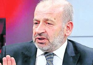 Erdoğan’ın eski hukuk danışmanı İzzet Özgenç’ten İmamoğlu operasyonuna tepki: ”Siyasi amaç taşıyor”