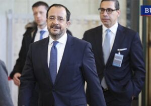 Hristodulidis: “AB’nin Cenevre’deki müdahalesi hayati önem taşıyor”