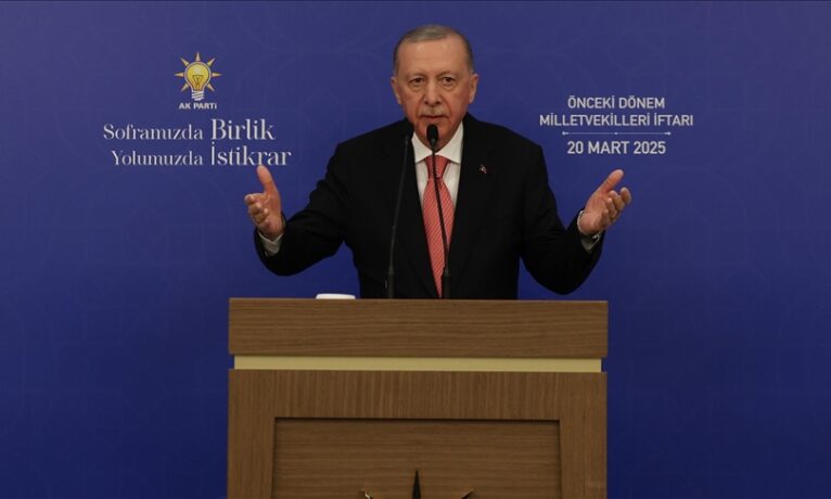 Erdoğan’dan İmamoğlu’yla ilgili ilk açıklama: “CHP’nin meseleleri bir avuç muhterisin konusu”