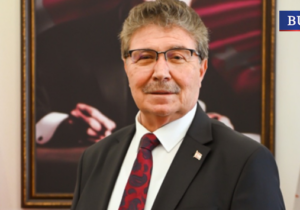 Ünal Üstel Hükümetinden üç yıllık icraat sunumu