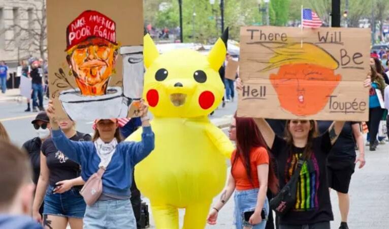 Trump’ın politikaları ABD’nin 50 eyaletinde protesto ediliyor