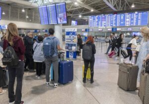 Havalimanlarında yeni dönem: Check-in ve biniş kartı kalkıyor, yeni sistem yüz tanıma